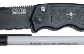 MINI SOGTAC AUTO WITH BLACK PART SERRATED BLADE