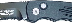 SMITH & WESSON EXTREME OPS BLACK DROP POINT SERRATED BLADE
