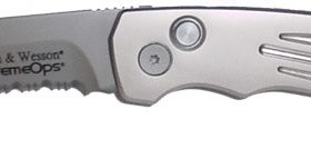 SMITH & WESON  EXTRME OPS SERRATED BLADE